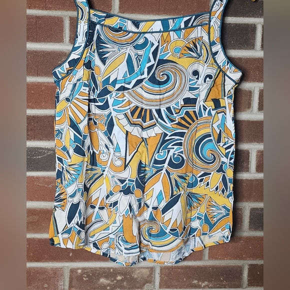 Listicle: Half Button-Up Tank Top NWT!! - Picture 4 of 7